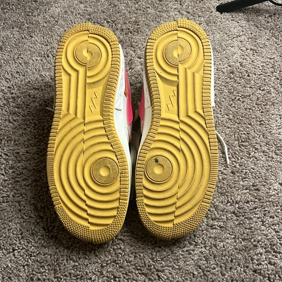 Wave - Picture 4 of 6